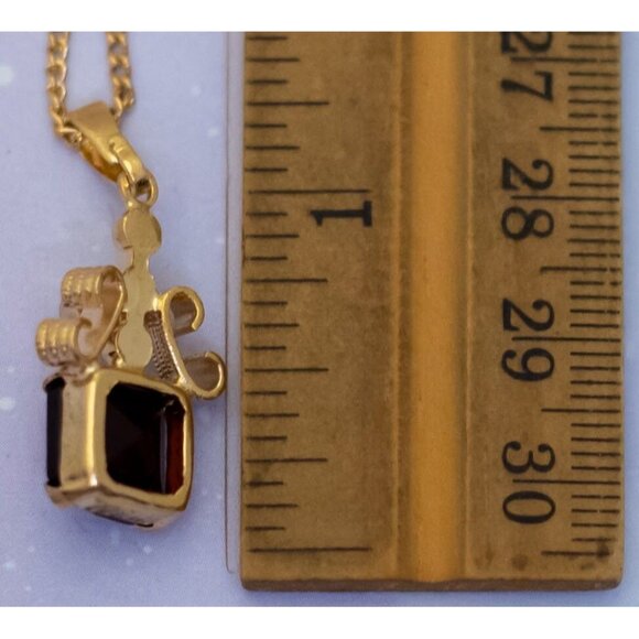 18 inch, Vintage Art Deco Dark Red Gothic Gem Gold Tone Chain Link Necklace | J3 - Picture 3 of 3